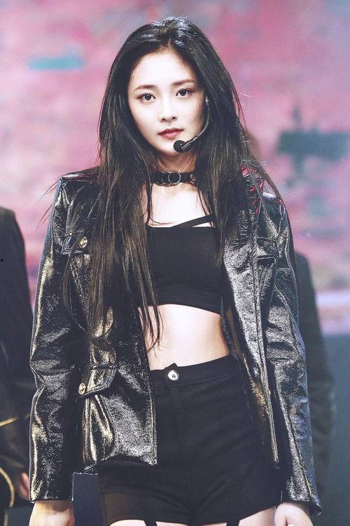 周洁琼爆料舞台视频播放,精彩瞬间引网友热议 第1张 周洁琼爆料舞台视频播放,精彩瞬间引网友热议 第1张